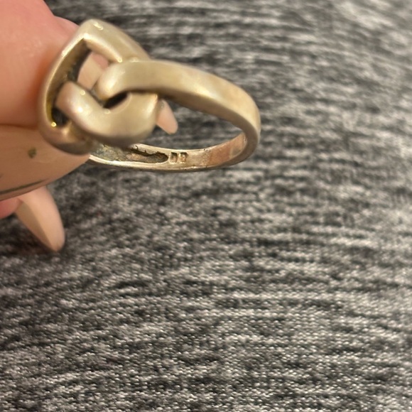 Retiring James Avery Heart Knot Ring Love Size 5 Sterling Silver 925 - Picture 4 of 9